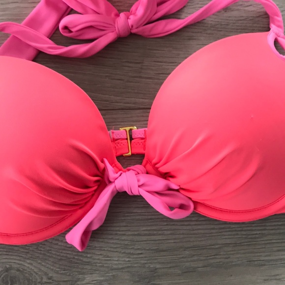 Victoria’s Secret bikini tops - Picture 7 of 7